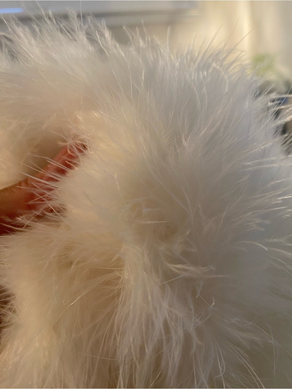 Vintage real feather stole wrap in ivory with satin lining - Picture 4 of 4